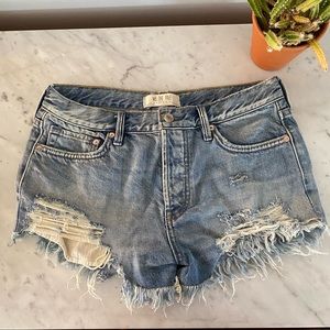 NWOT We Are Free Free People denim Jean shorts 27